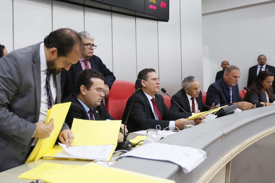 Presidente da ALE convoca sessão extraordinária para votação do orçamento 2019 e outras 10 matérias