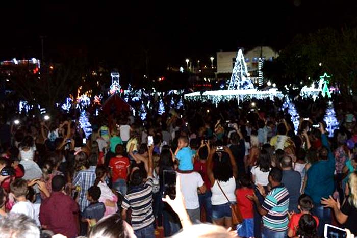 Natal de Luz - Secretário pede envolvimento da comunidade para ajudar a enfeitar praça