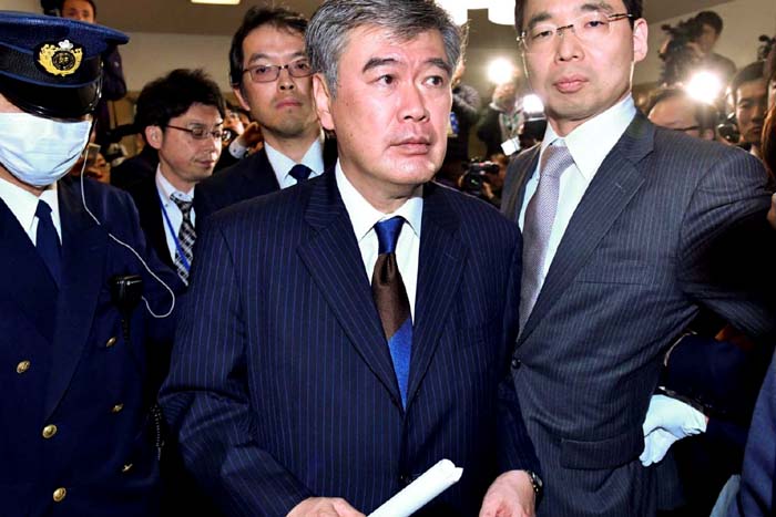 Vice-ministro japonês nega acusações de assédio sexual