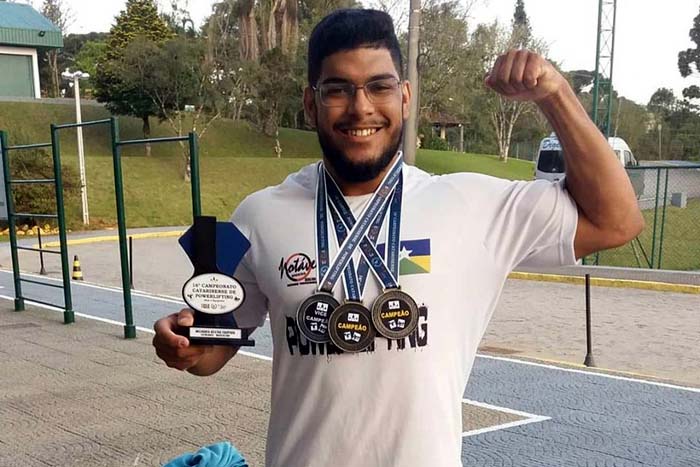 Atleta de Rondônia se prepara para Brasileiro de powerlifting em Santos-SP