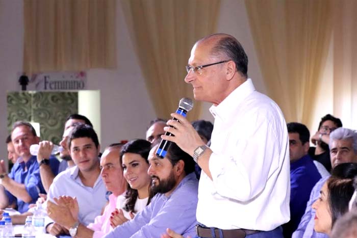 Com presença de Geraldo Alckmin, pré-convenção do PSDB, DEM e PSD reúne multidão em Ji-Paraná