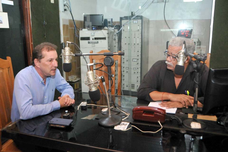 Hildon Chaves destaca transparência de sua gestão na Rádio Transamazônica