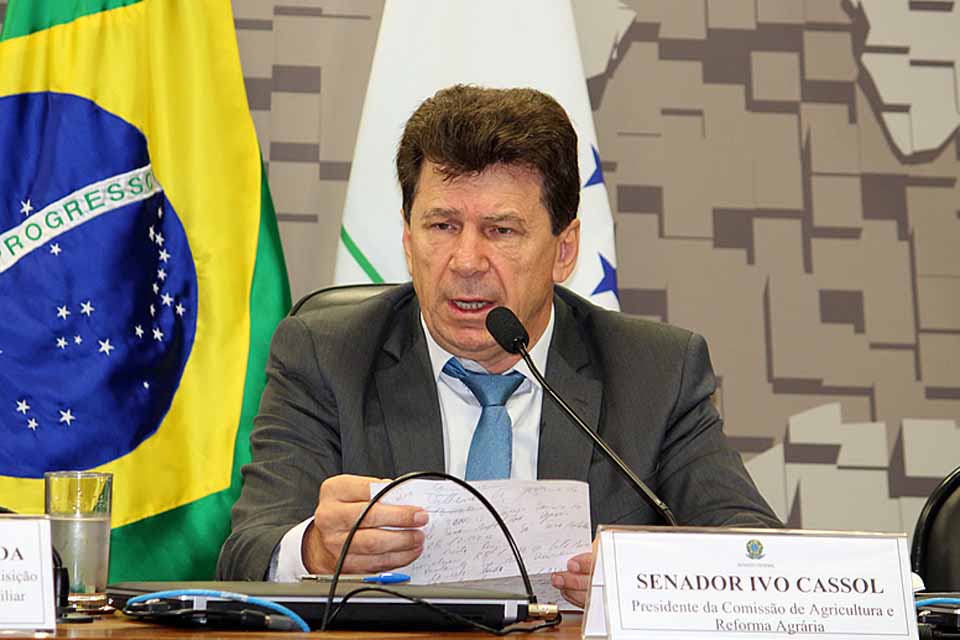 Ivo Cassol dispara metralhadora giratória em adversários antes de sair definitivamente da disputa ao Governo de Rondônia 