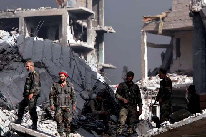 Exército sírio anuncia retomada total de Damasco do EI