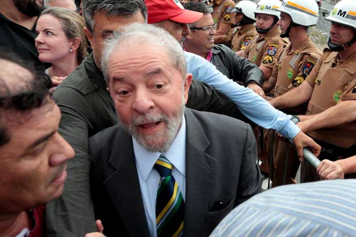 Lula diz ao PT que irá ao julgamento no TRF 4 em Porto Alegre