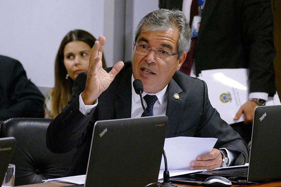 Senado - Comissão modifica tamanho de reservas extrativistas em Rondônia