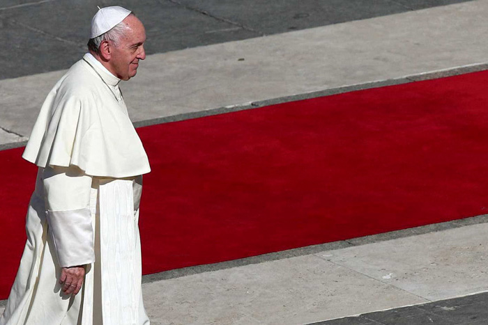 Papa celebrará Dia Mundial do Pobres com almoço