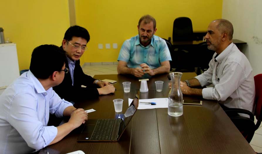 Wang convidou o vice-prefeito e empresários de Porto Velho para visitarem a China e atrair investimentos