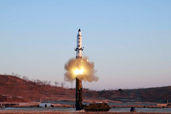 Coreia do Sul faz 1º teste com míssil Taurus de longo alcance 
