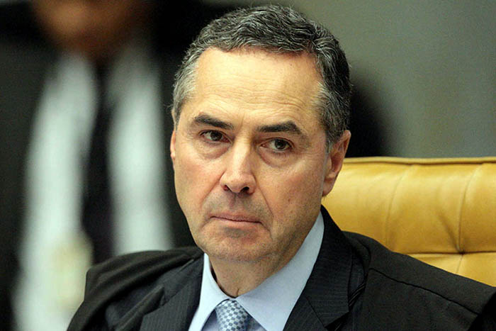 Ministro do STF defende transparência e revela: 'Ganho R$ 23 mil'