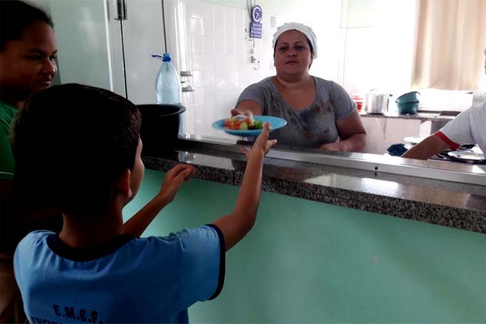 Merendeira vence concurso de melhor receita escolar de Rondônia