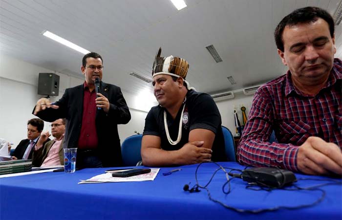 Frente Parlamentar de Apoio aos Povos Indígenas se reúne com lideranças Cinta Larga em Espigão do Oeste