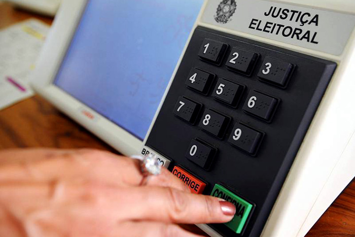 TSE aprova regras para eleições 2018 e voto impresso fica de fora