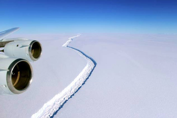 Imenso iceberg está a ‘dias ou semanas’ de se romper na Antártica