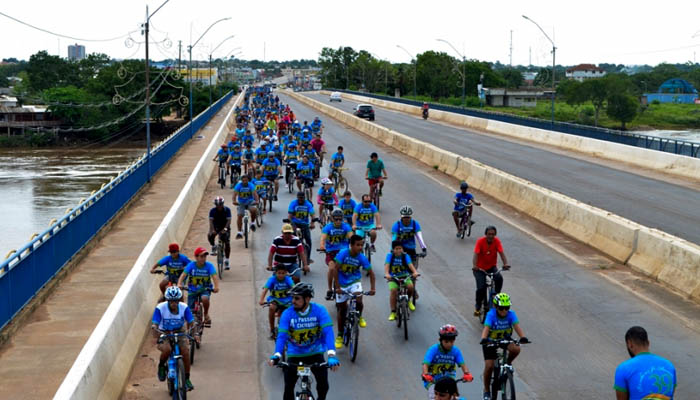 Passeio ciclístico comemora o aniversário de Ji-Paraná