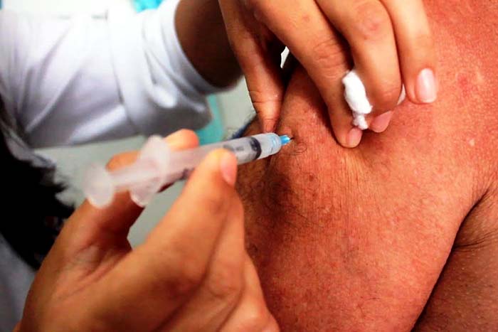 Prefeitura começa campanha e prevê vacinar 17 mil vilhenenses