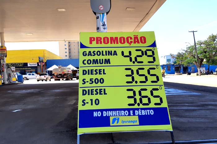 Dois meses após greve de caminhoneiros, desconto de R$ 0,46 no diesel não chegou a todos postos de Porto Velho