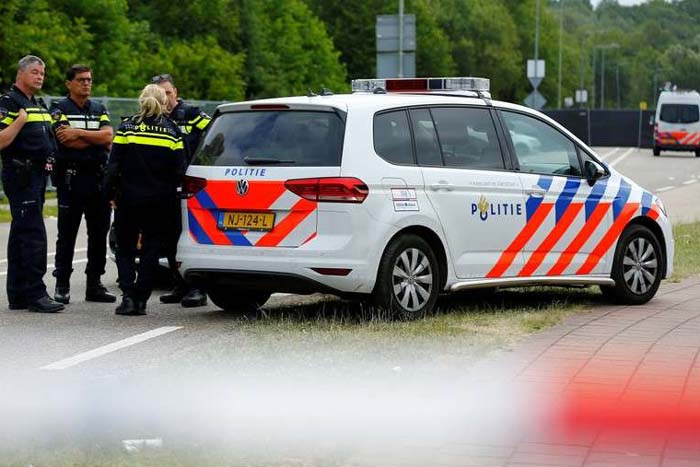 Motorista avança com van contra multidão em festival na Holanda e deixa 1 morto