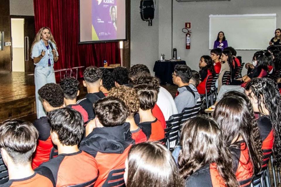 Ministério Público do Estado de Rondônia promove debate sobre Bullying e Cyberbullying em escola da capital