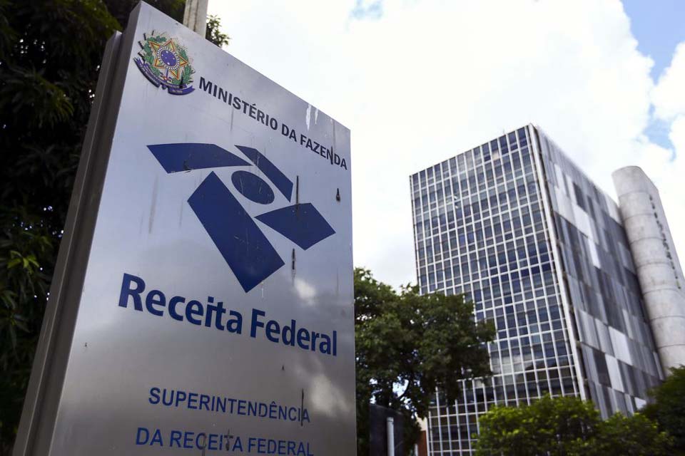 Receita e PF investigam fraude bilionária em produtos importados