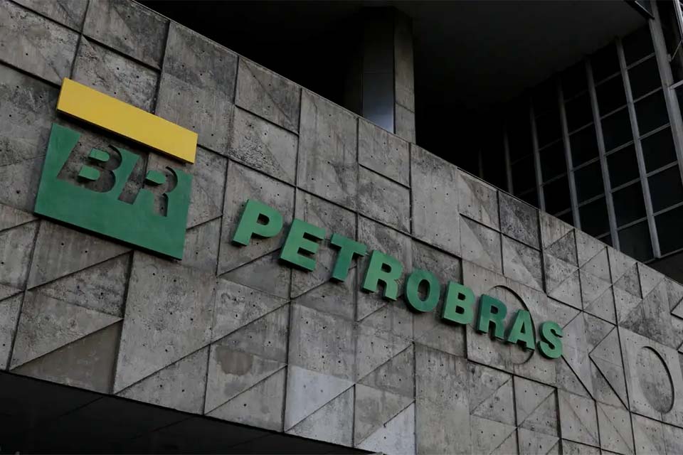 Petrobras apresenta lucro líquido de R$ 124,6 bilhões em 2023