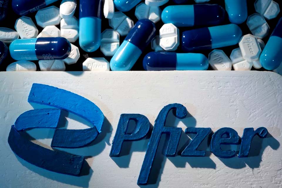 Pfizer vai liberar fabricação de genéricos de pílula contra Covid