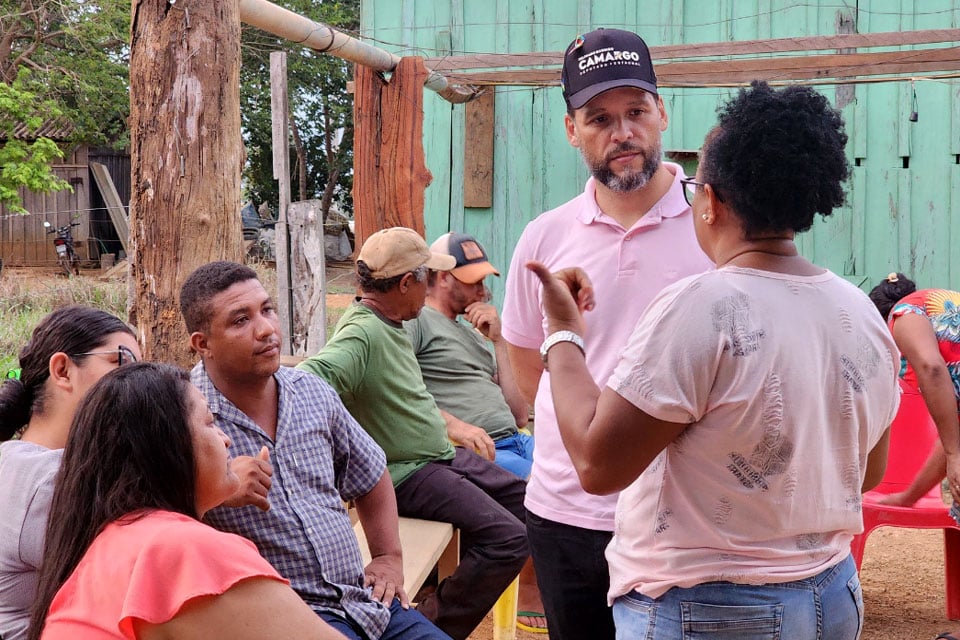 Deputado Delegado Camargo cobra melhorias no fornecimento de energia em Terra Prometida, Ariquemes