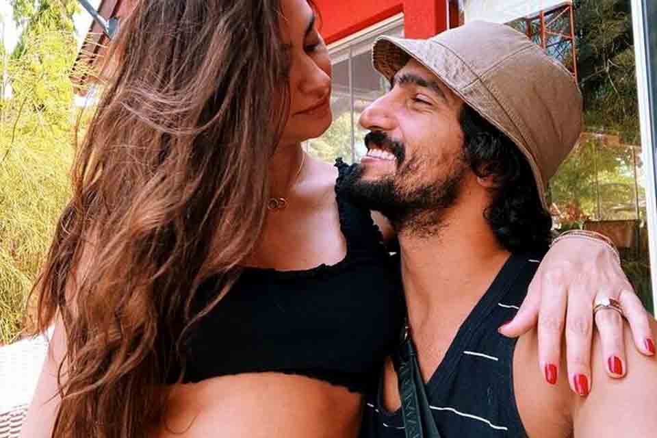 Renato Góes revela momento inusitado com Thaila Ayala nas gravações de Pantanal