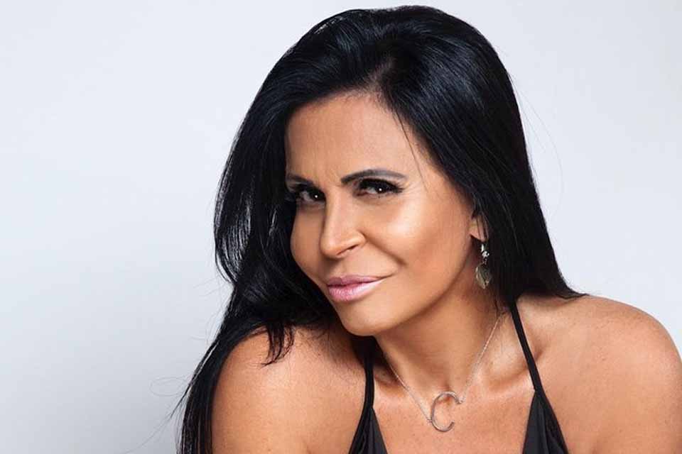 Gretchen é anunciada como rainha de bateria e rebate etarismo: “Idade não define o nosso valor”