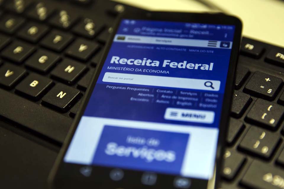 Receita paga hoje restituição do lote residual do IRPF de 2008 a 2019