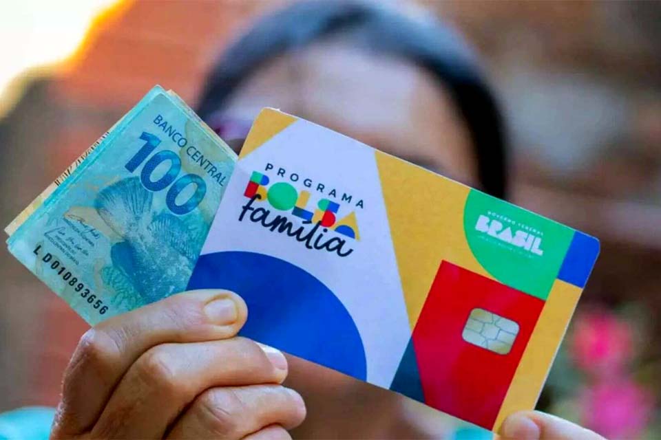 Caixa paga novo Bolsa Família a beneficiários com Número de Inscrição Social de final 8