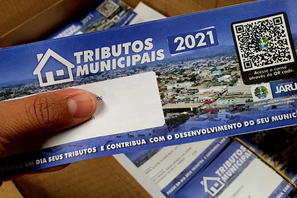 Proprietários de terrenos vazios ou sem identificação devem retirar a guia do IPTU na prefeitura ou emitir on-line