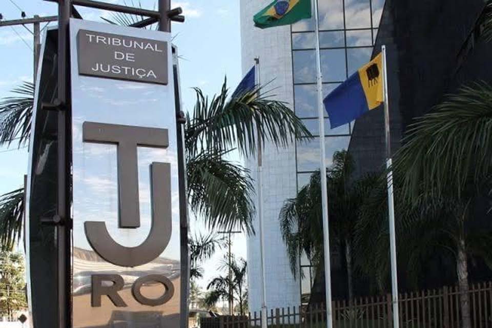 Justia de Rondnia condena servidora que manipulava folha de pagamento para enriquecer ilicitamente junto com sua me