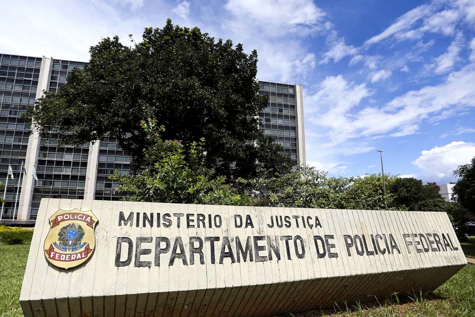 PF cumpre mandados de prisão contra hackers suspeitos de atacar STF