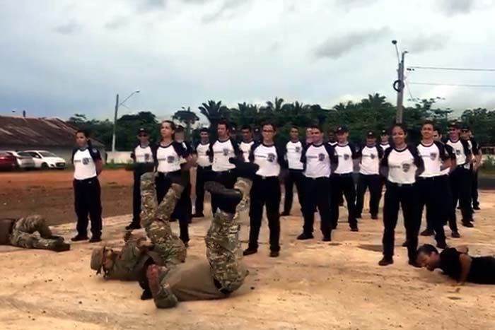 Vídeos de alunos e instrutores da Polícia Civil de Rondônia dançando hit do carnaval 2018 dividem opiniões 