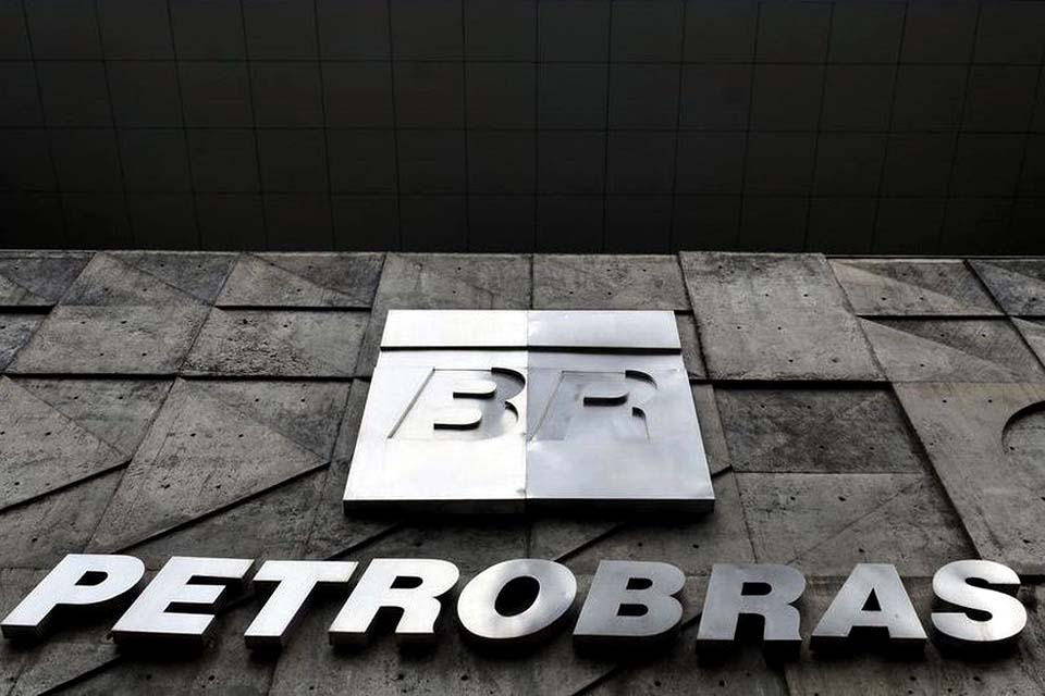 Petrobras reduz preço de venda do gás natural