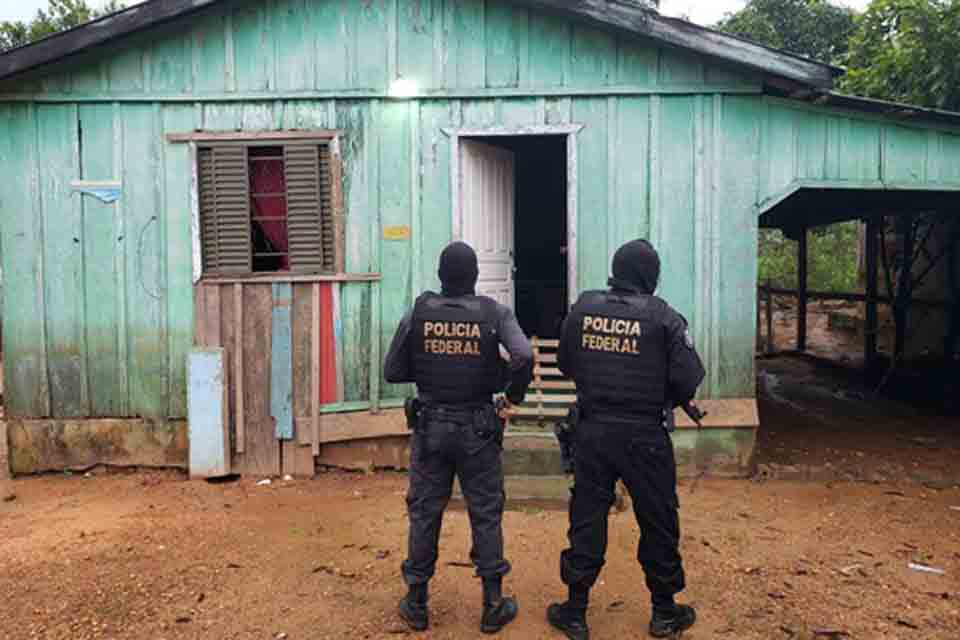 PF desarticula organização criminosa voltada para o Tráfico de Drogas e fabricação de cédulas falsas