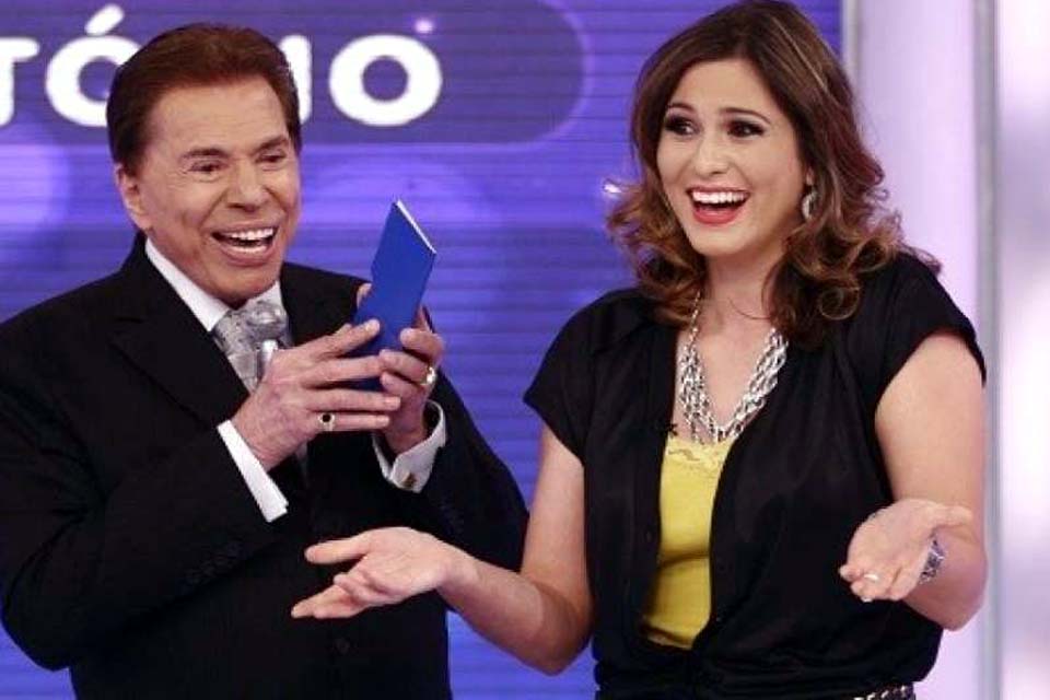 Lívia Andrade manda indireta para Silvio Santos