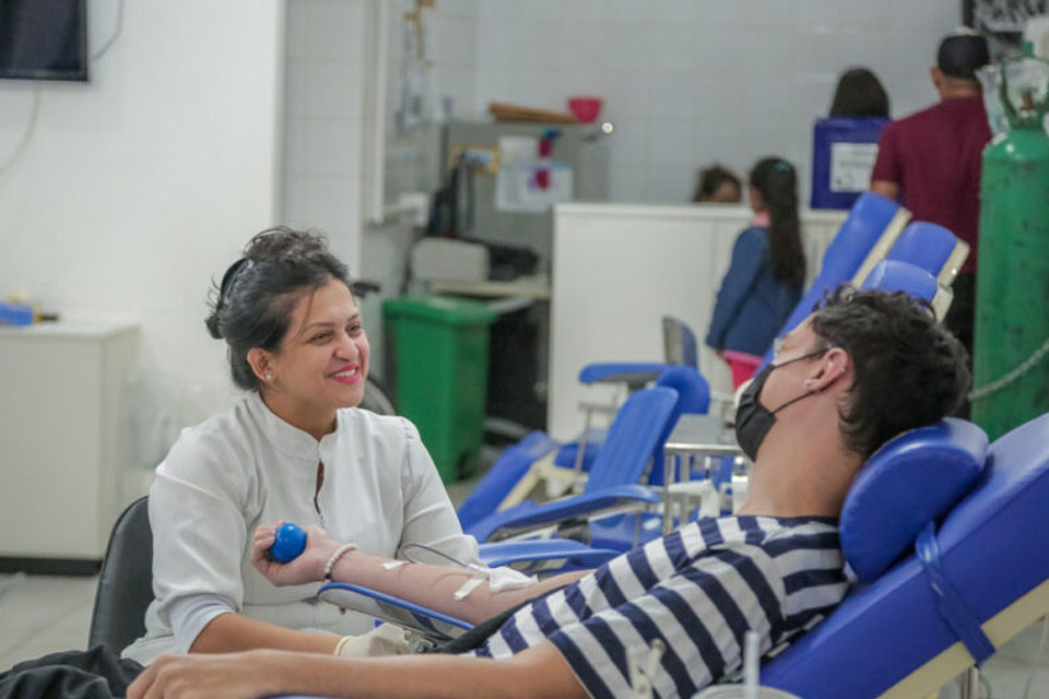 Fhemeron destaca a importância de salvar vidas no Dia Nacional do Doador de Sangue