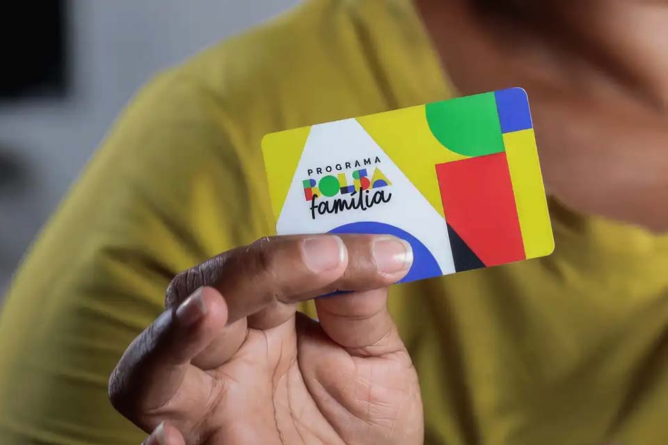 Caixa paga novo Bolsa Família a beneficiários com Número de Inscrição Social de final 5