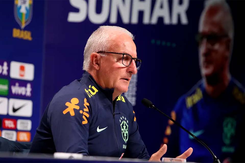 Dorival convoca Léo Jardim, Fabrício Bruno e Galeno para seleção