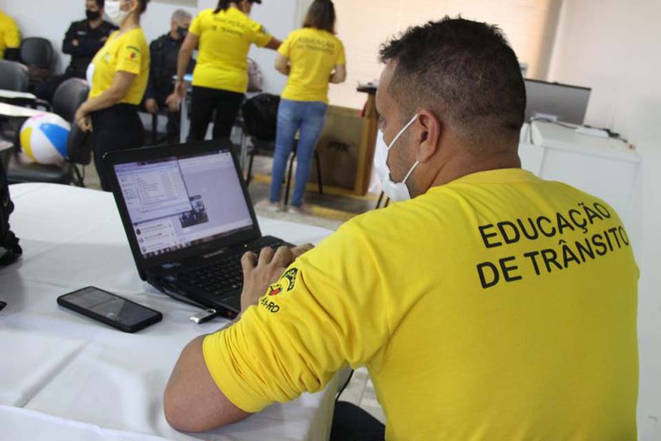 Detran realiza aula inaugural de curso para mototaxistas em Porto Velho nesta quinta-feira (3)