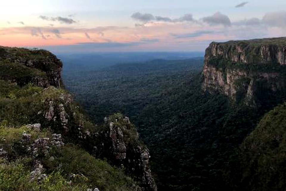 Incrível expedição mostra as belezas do Monte Tracoá em Rondônia