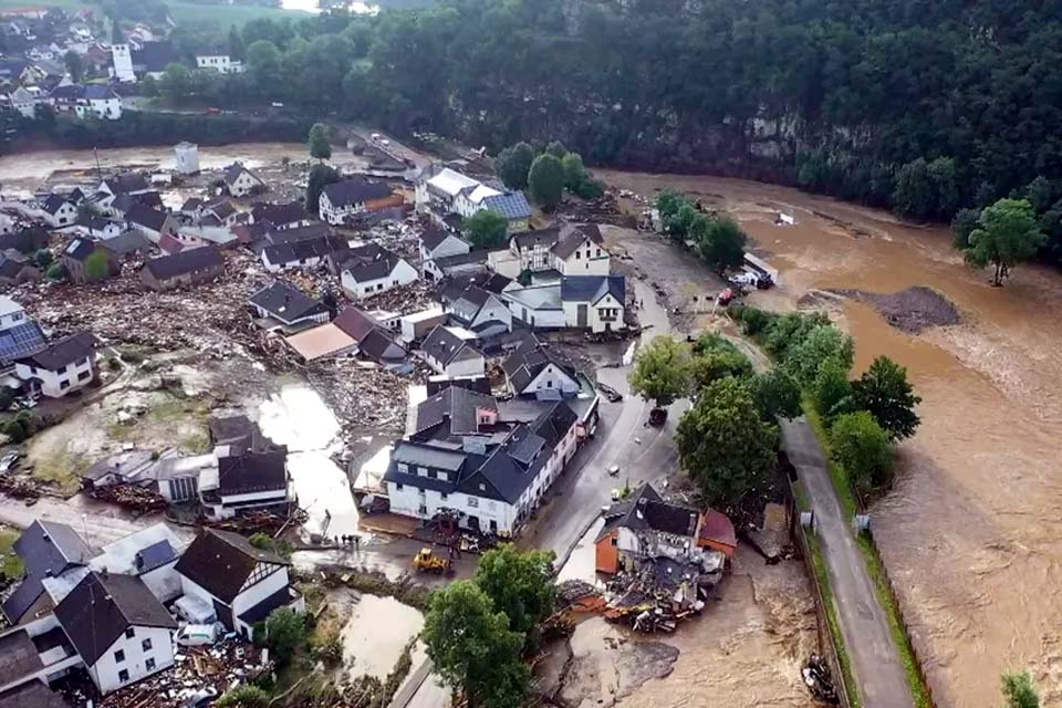 Chuvas e inundações deixam mais de 50 mortos na Alemanha e na Bélgica