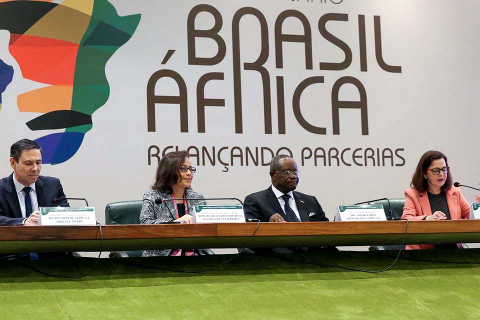 Governo anuncia retomada de parcerias entre Brasil e países africanos