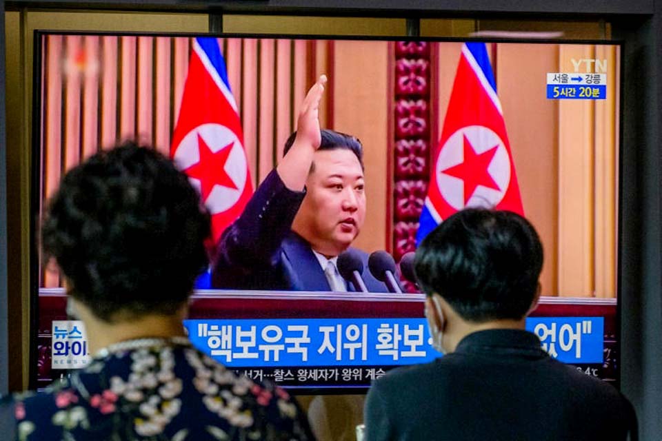 Coreia do Norte assegura que testes de mísseis são 