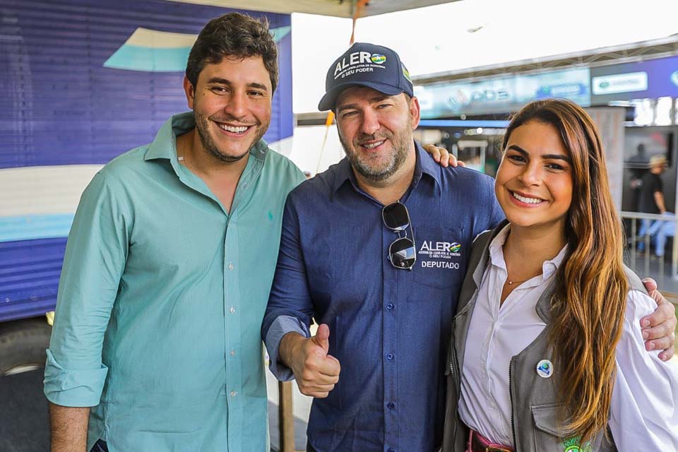 Deputado Alex Redano celebra a liberação de R$ 1 milhão para cirurgias de reconstrução mamária