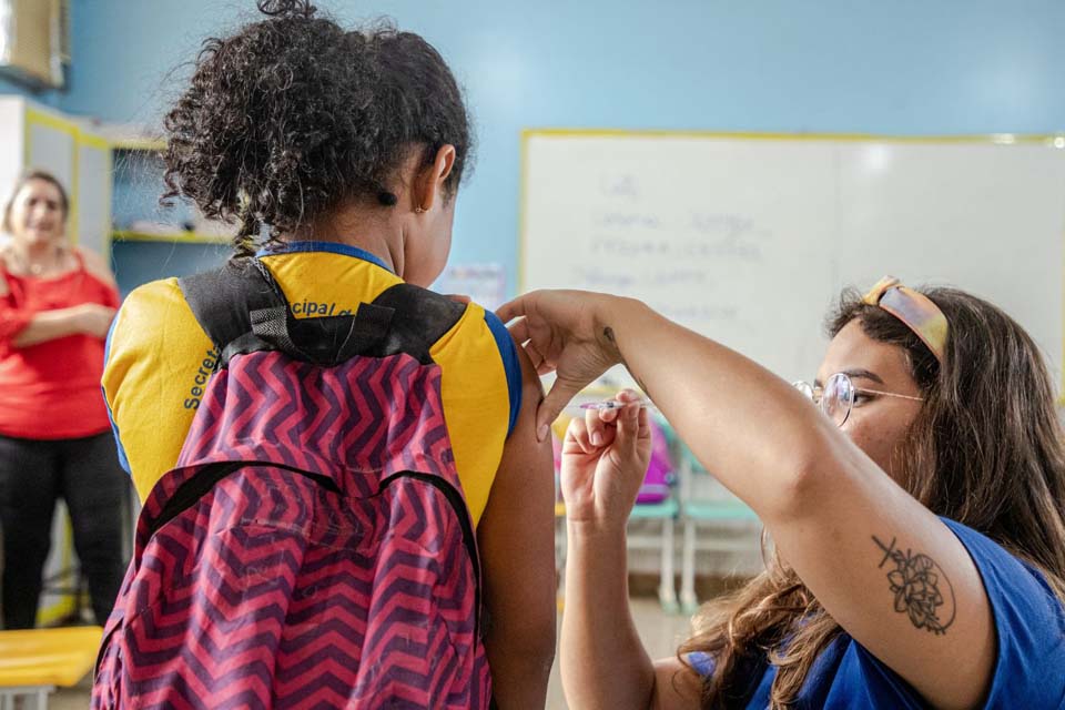 Vacinação infantil segue nas escolas municipais de Porto Velho