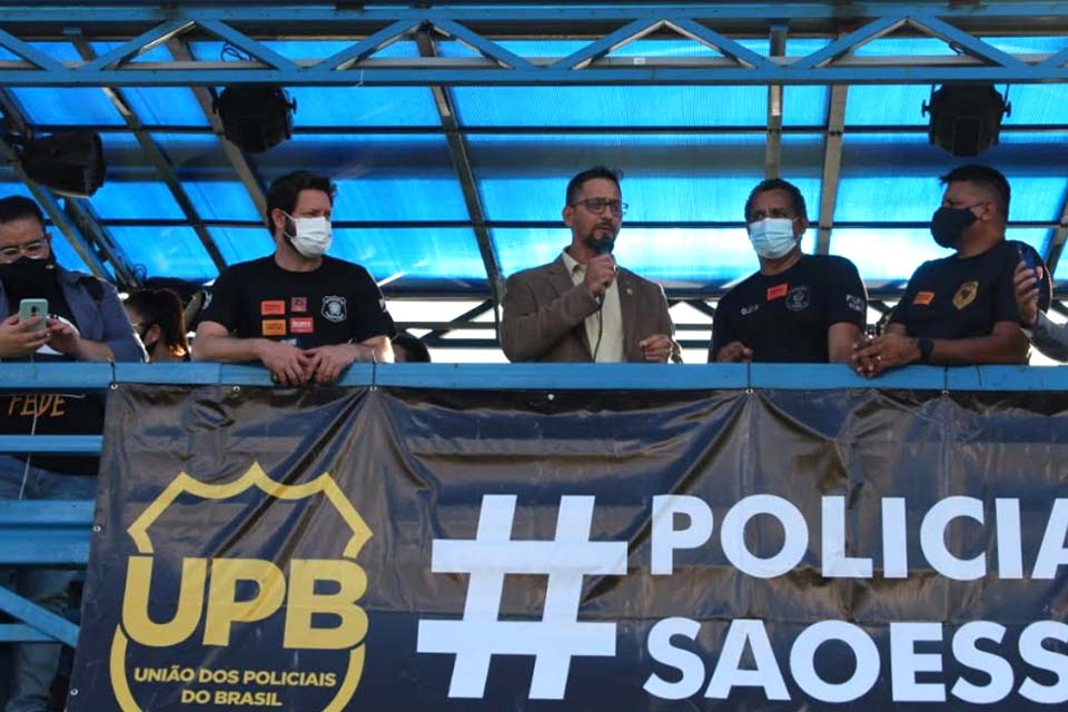 Em Brasília, deputado Anderson Pereira participa de carreata em prol da Segurança Pública e contra a PEC 32