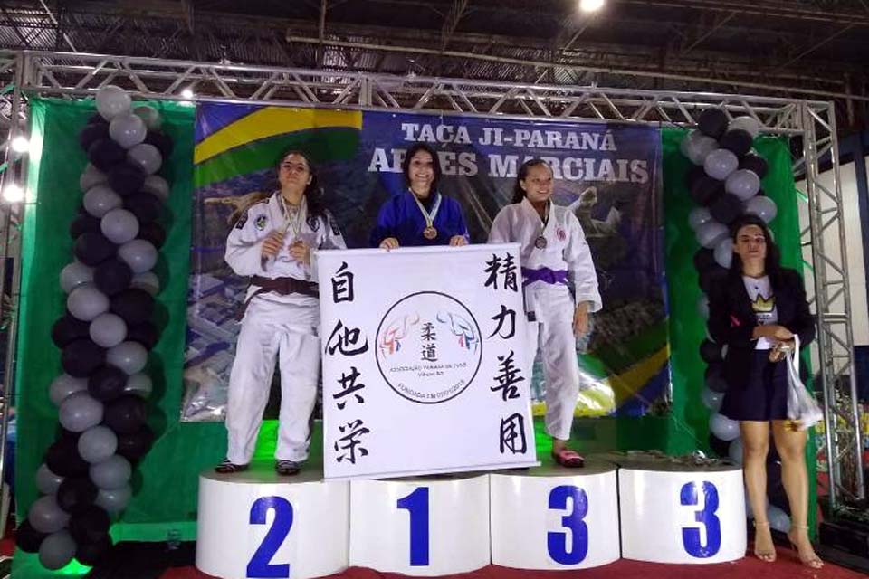 Judocas de Vilhena conquistam 22 medalhas em competição na cidade de Ji-Paraná